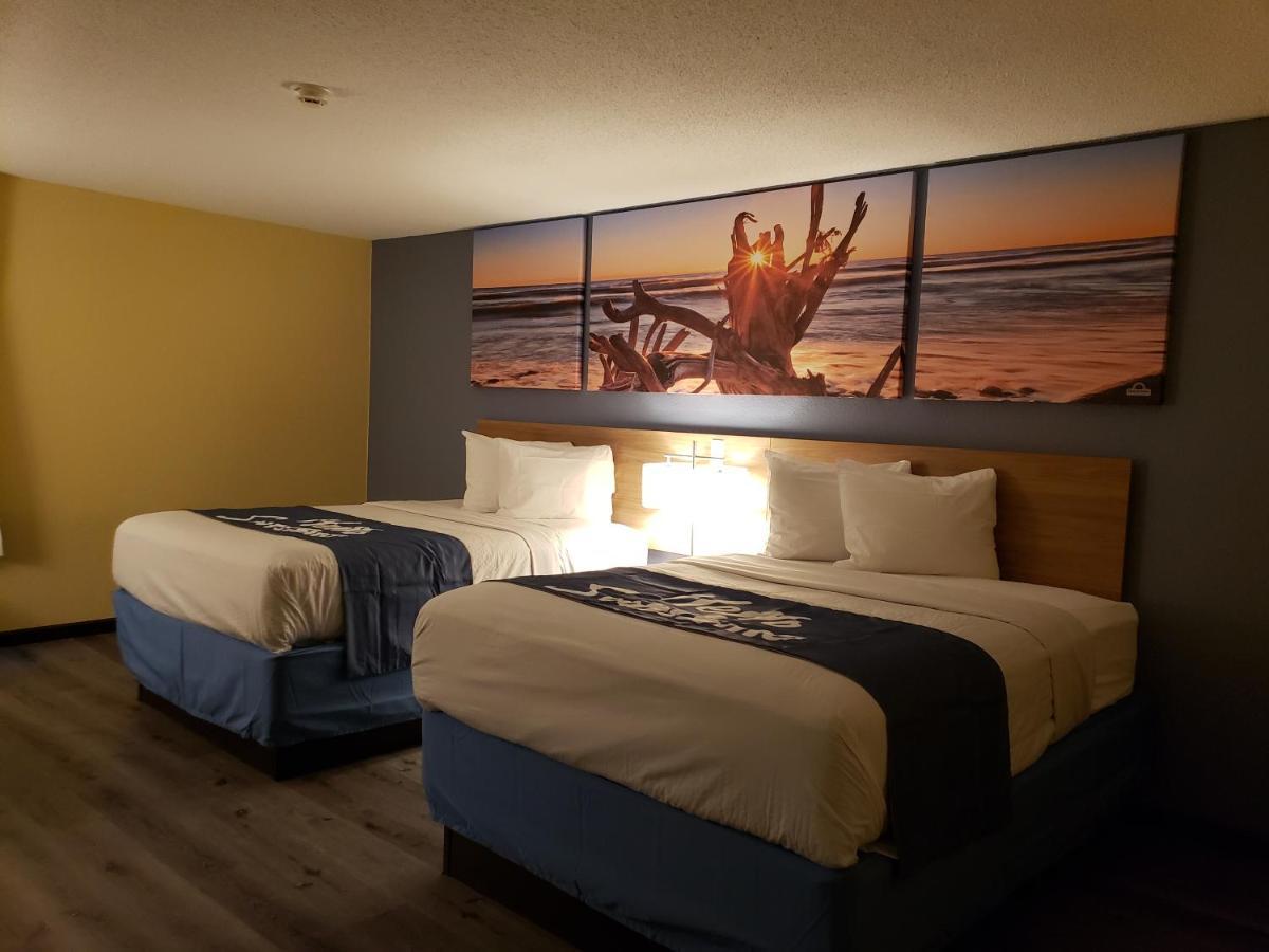 Days Inn & Suites By Wyndham Merrillville Exteriör bild