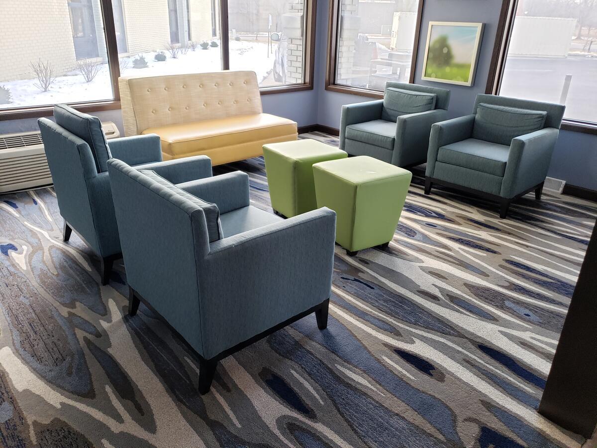 Days Inn & Suites By Wyndham Merrillville Exteriör bild